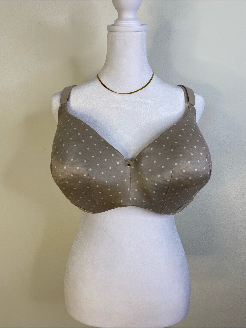 Cacique Tan Polka Dot Lace Bra 48C Full Coverage Lightly Padded Lined Underwire